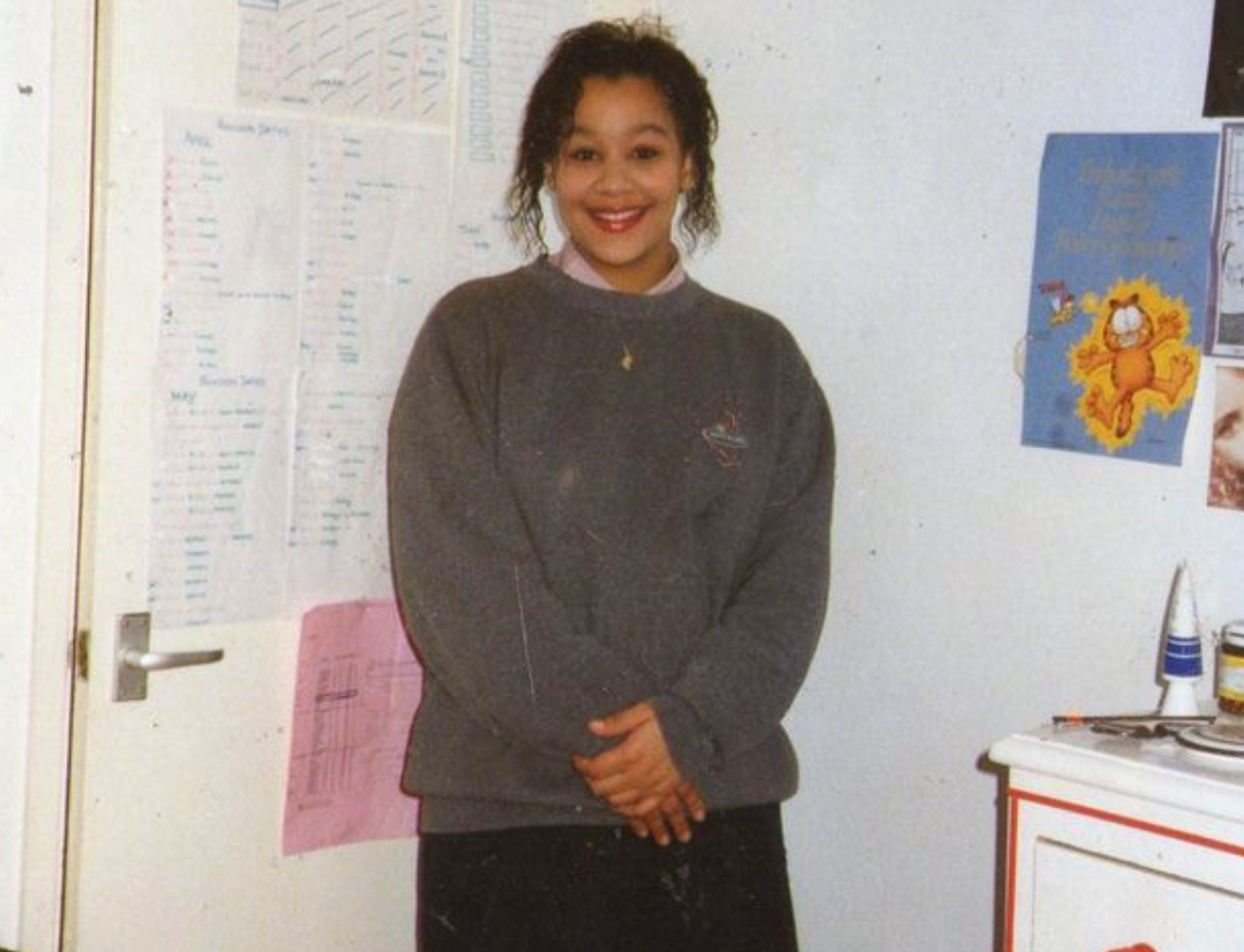 15-летняя Наоми Джейкобс. Здесь она прилежная ученица, которая полна надежд и мечтаний