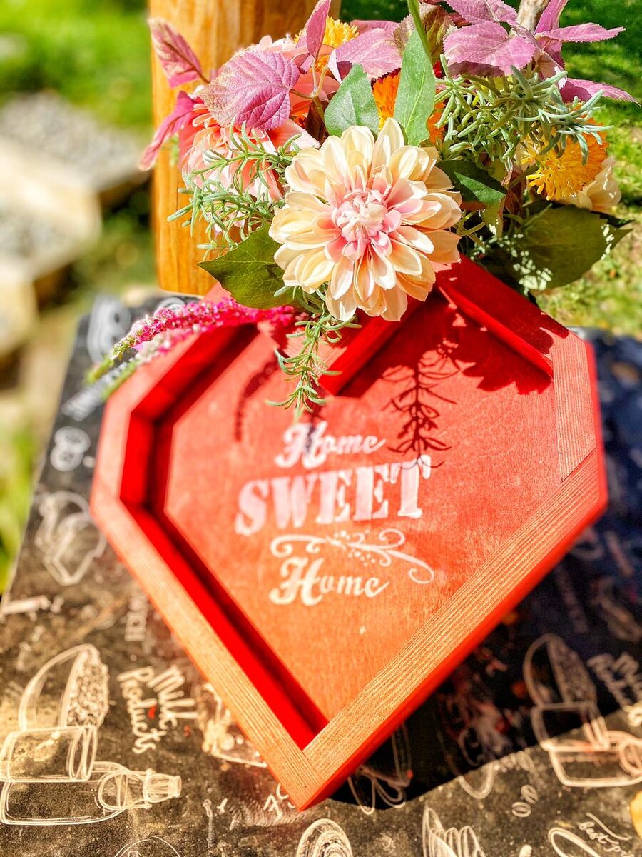 Деревянный поднос “Сердечко” под маслом Osmo