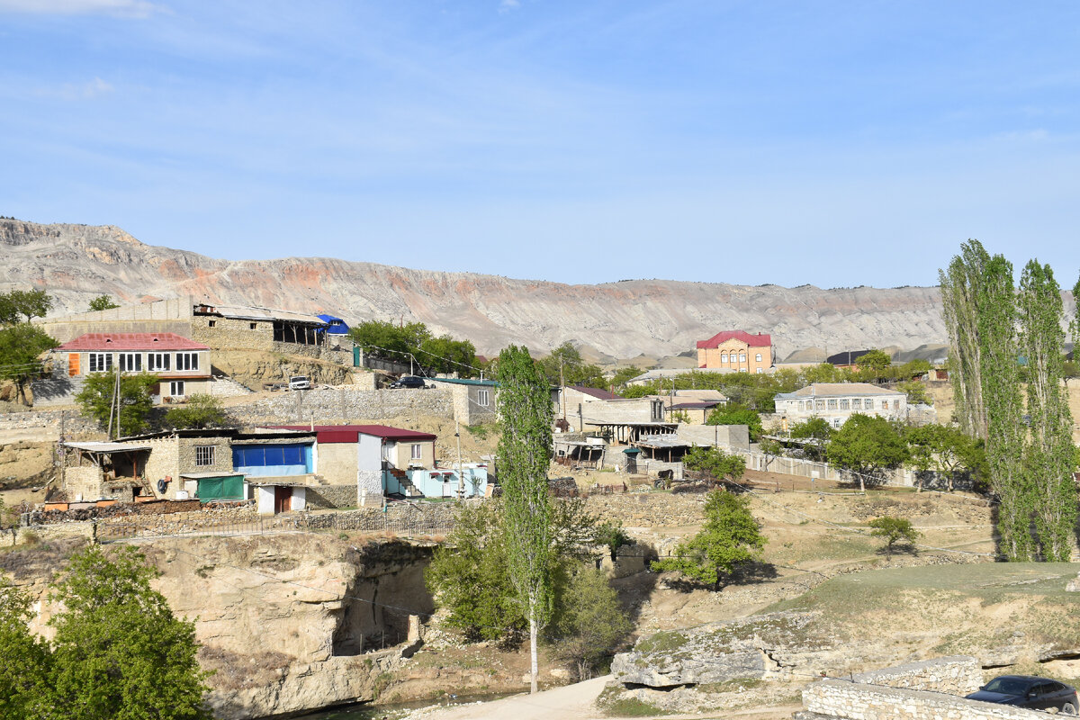 Вот и само село Салта