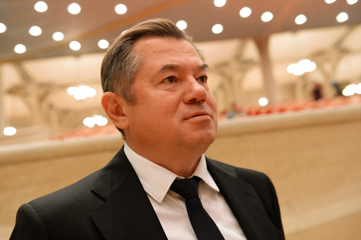 Сергей Глазьев. Российский экономист и политик. Доктор экономических наук, профессор, академик Российской академии наук, министр по интеграции и макроэкономике в Евразийской экономической комиссии.
