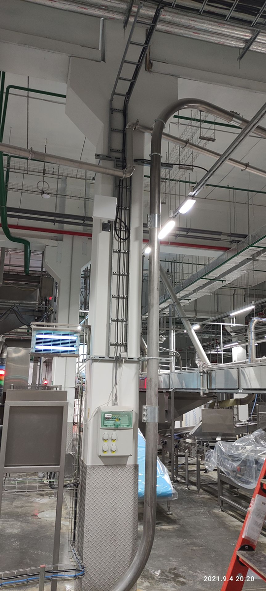 Mos-GSM имеет значительную экспертизу и опыт в усилении сотовой связи на больших объектах.  