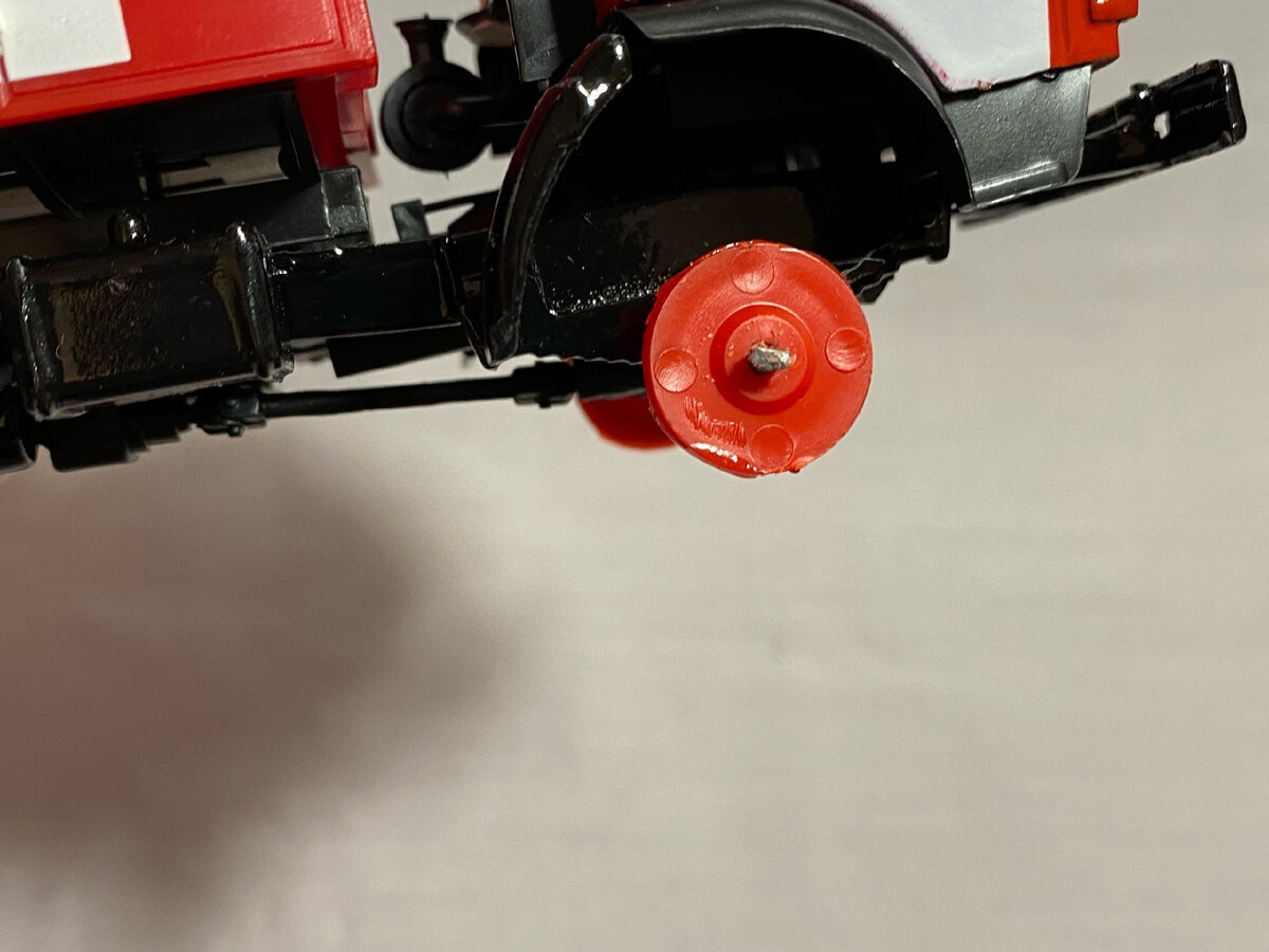 Пострадали как передние, так и задние элементы.