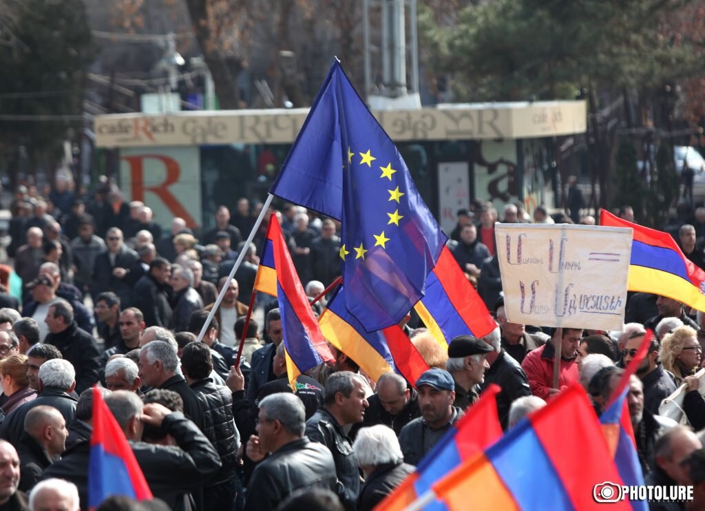 Митинг в Ереване за европейский путь Армении