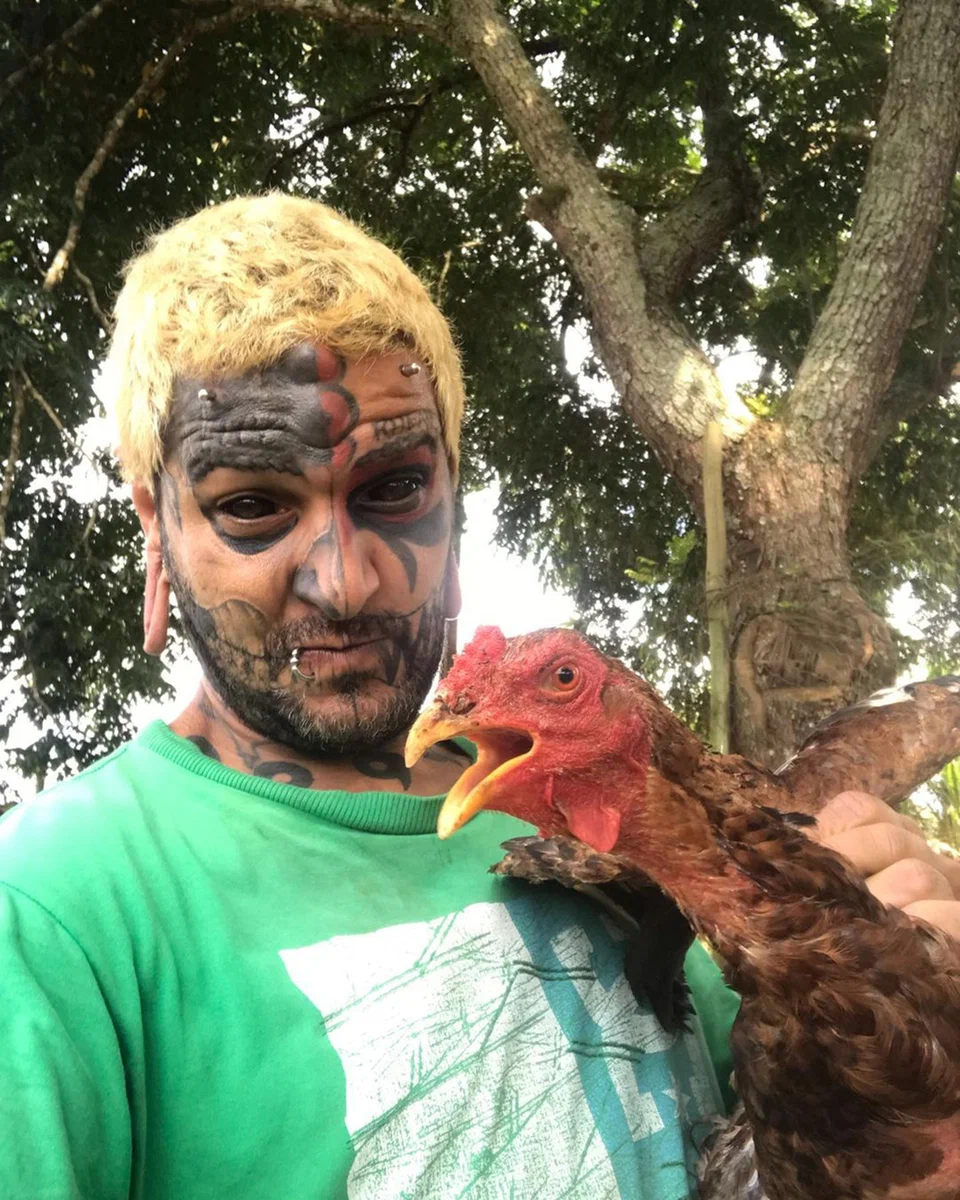 Из личных социальных сетей 