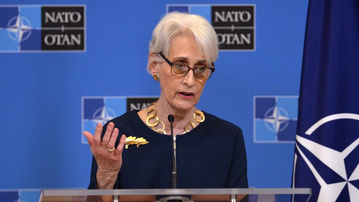    Первый заместитель госсекретаря США Уэнди Шерман на пресс-конференции после заседания Совета Россия - НАТО в Брюсселе© РИА Новости / Алексей Витвицкий