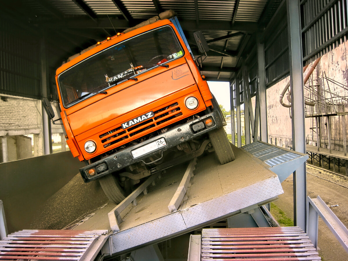 Автомобилеразгрузчик на элеваторе 🌾🚚⁣⁣ Зачем нужен и какие могут быть  разновидности⠀ | Эксперт-Агро | Дзен