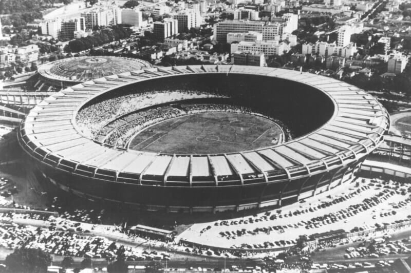 Гигантский стадион «Маракана»
