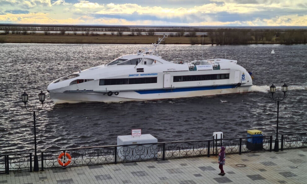    В селах Шурышкарского района установят комфортные понтоны для посадки на суда