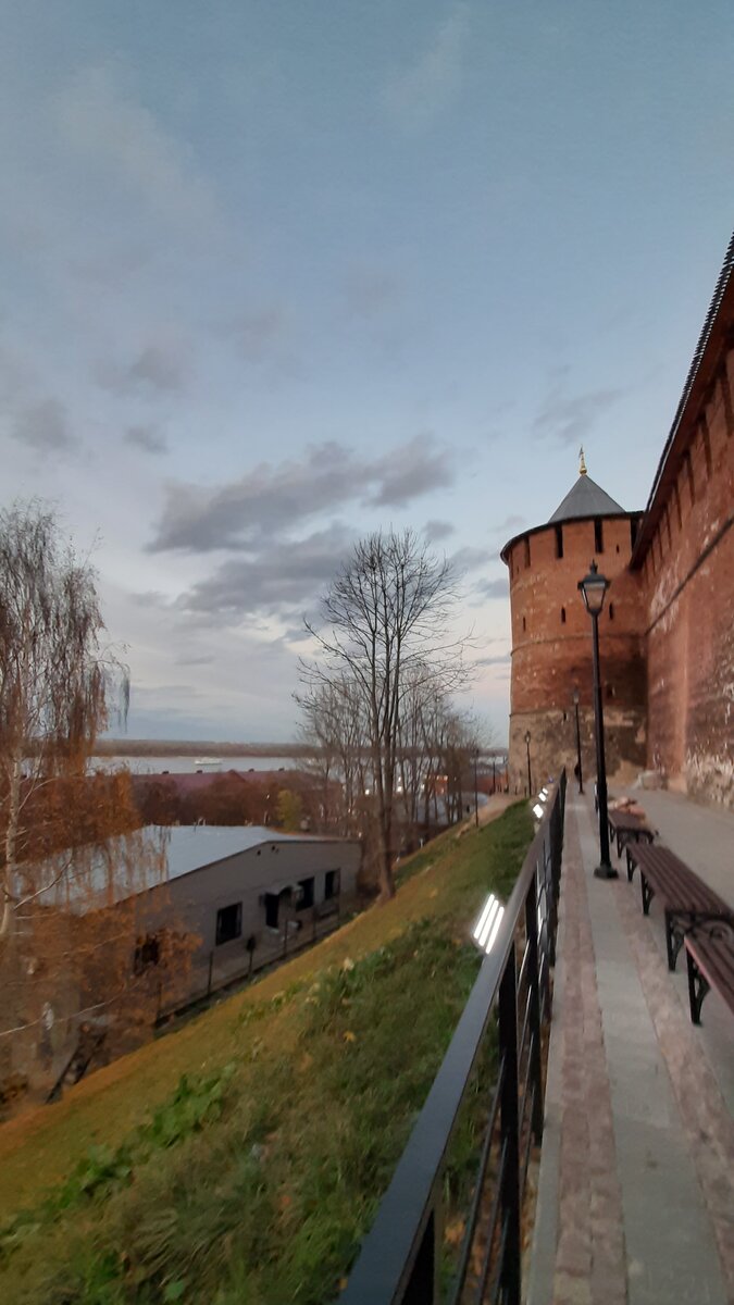 Наш Нижний Новгород славится старинным Кремлем. Фото автора