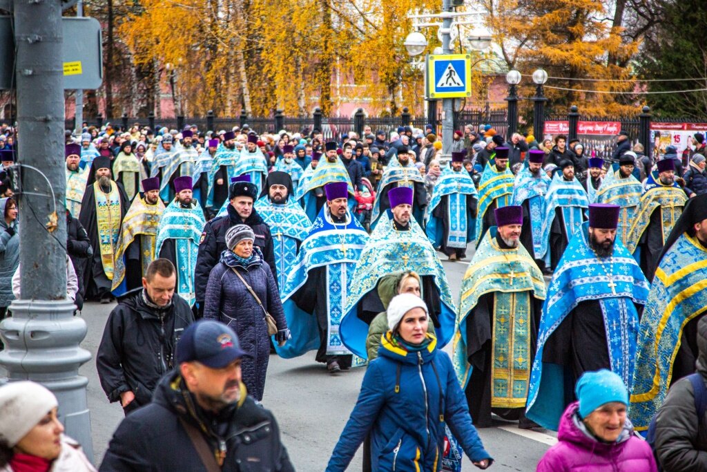 В Твери состоялся крестный ход в честь Казанского образа Божией Матери