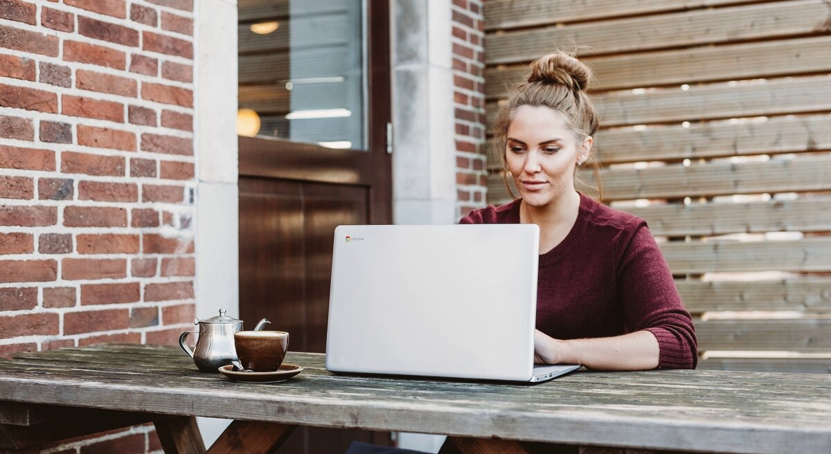     трудоголизм может принести немало проблем со здоровьем фото: unsplash.com