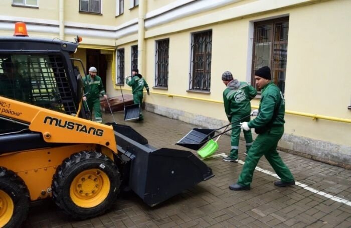    Учения по уборке снега / Олег Зотов "ВКонтакте"