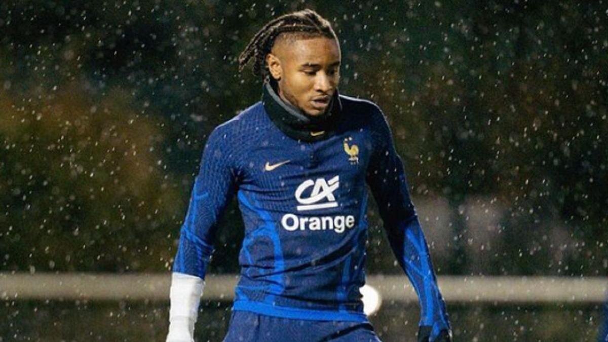    Футболист Кристофер Нкунку:instagram.com/equipedefrance/