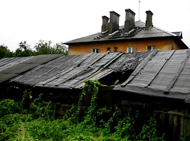   Аварийный дом Скриншот видео жильцов аварийного дома