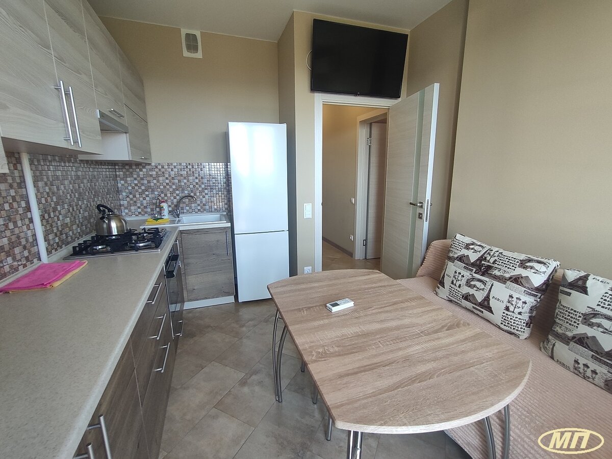 Кухня в квартире в Геленджике