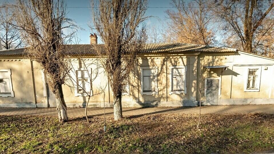     Компания «Российские железные дороги» планирует продать на аукционе лечебный корпус на площади Ермака, 14 в Новочеркасске.