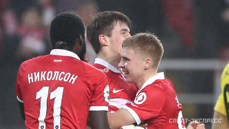    Павел Мелешин и Даниил Зорин.Александр Федоров