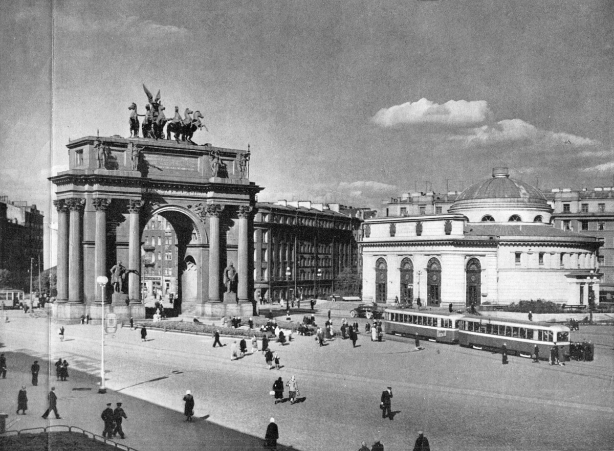 дом культуры имени горького санкт-петербург. стачек д 4. дворец искусств ленинградской области (дк горького). площадь стачек в ленинграде. дк им горького спб.