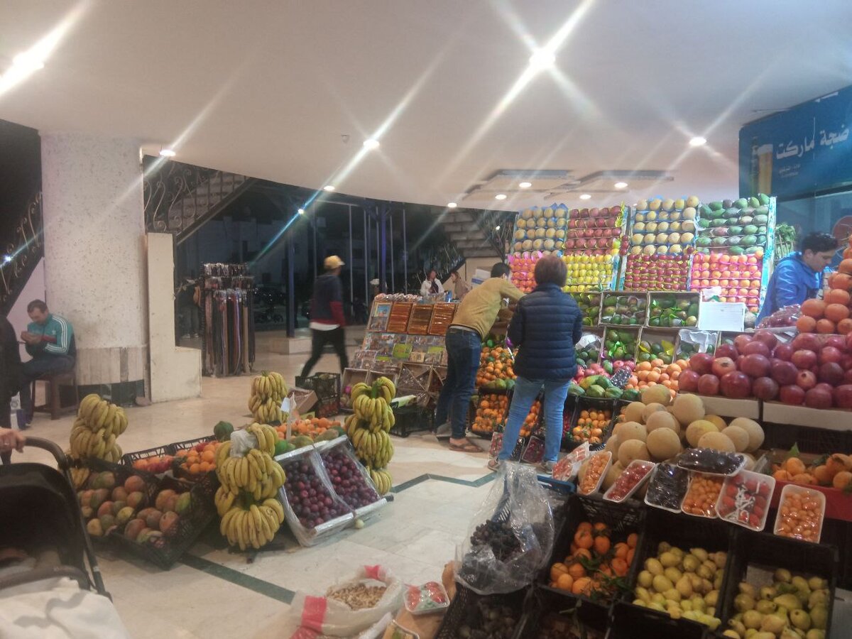Фруктовая лавка в Шарме