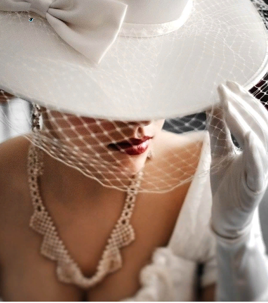 Бесплатная картинка из открытых источников помещена здесь для оформления статьи и не имеет к героине никакого отношения в целях конфидециальности.