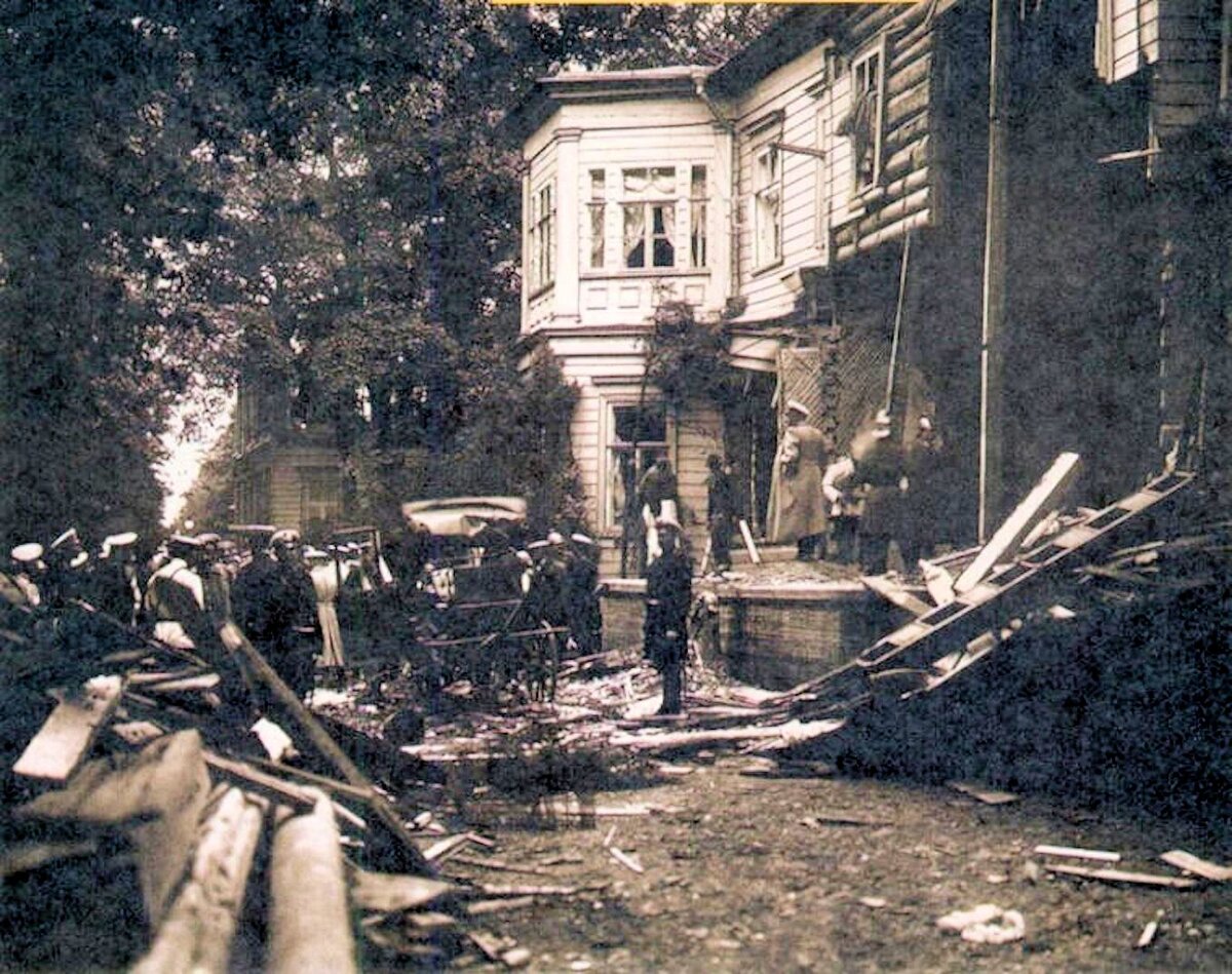 Покушения на петра. Покушение на Столыпина 1906. Дача п.а. Столыпина на Аптекарском острове после взрыва. Дача Столыпина после покушения 1906.