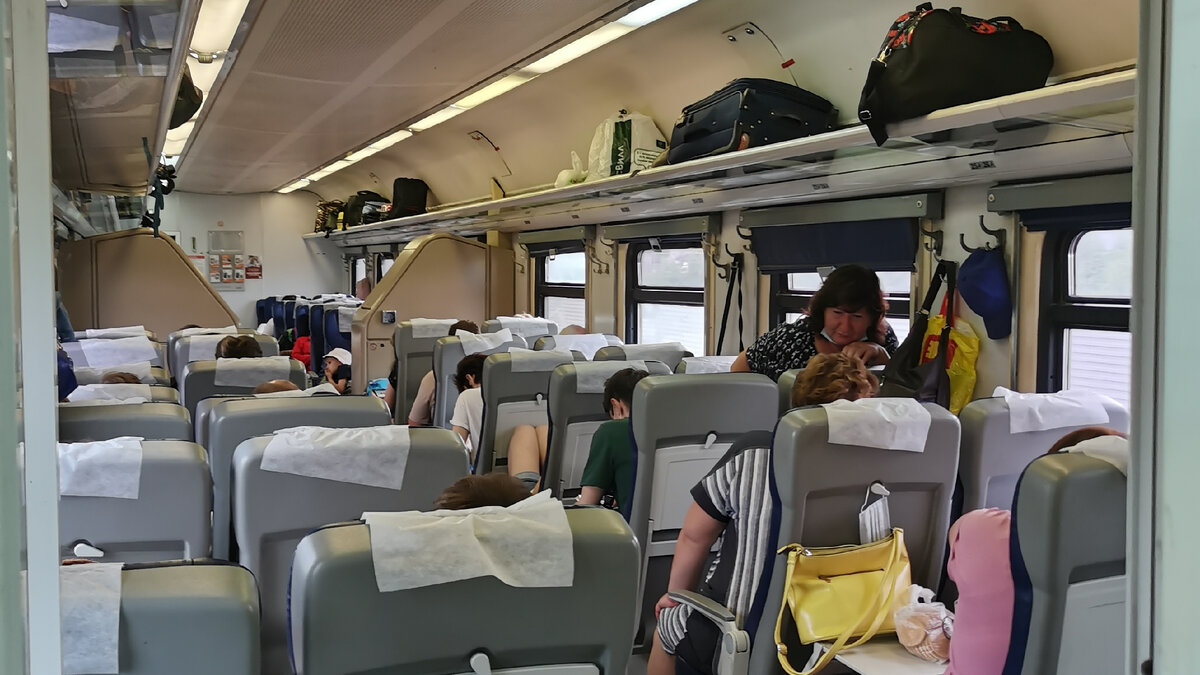 Так выглядит сидячий вагон поезда #108 Москва Ярославская - Вологда-1