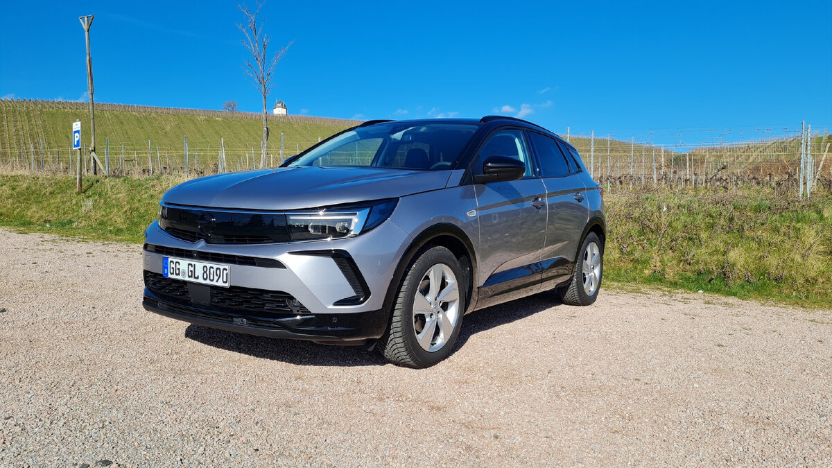 Opel Grandland DI: вполне добродушное личико
