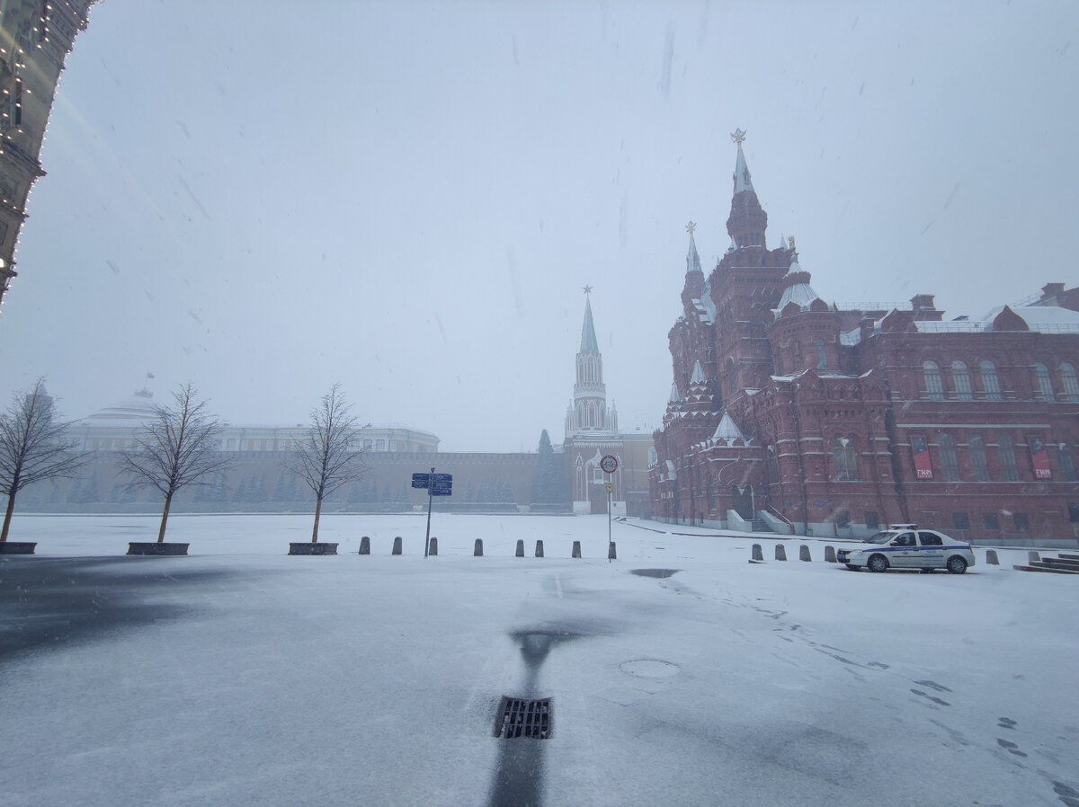 перекрытая красная площадь