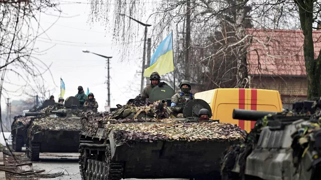 Украинские военные в городе Буче