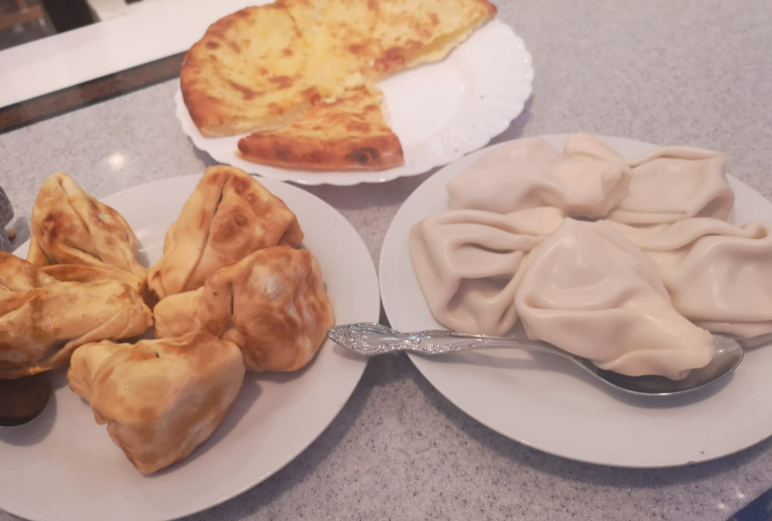 Мои любимые жареные, сыну варёные и хачапури :)