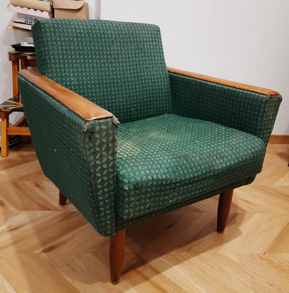 Обновление старого кресла своими руками