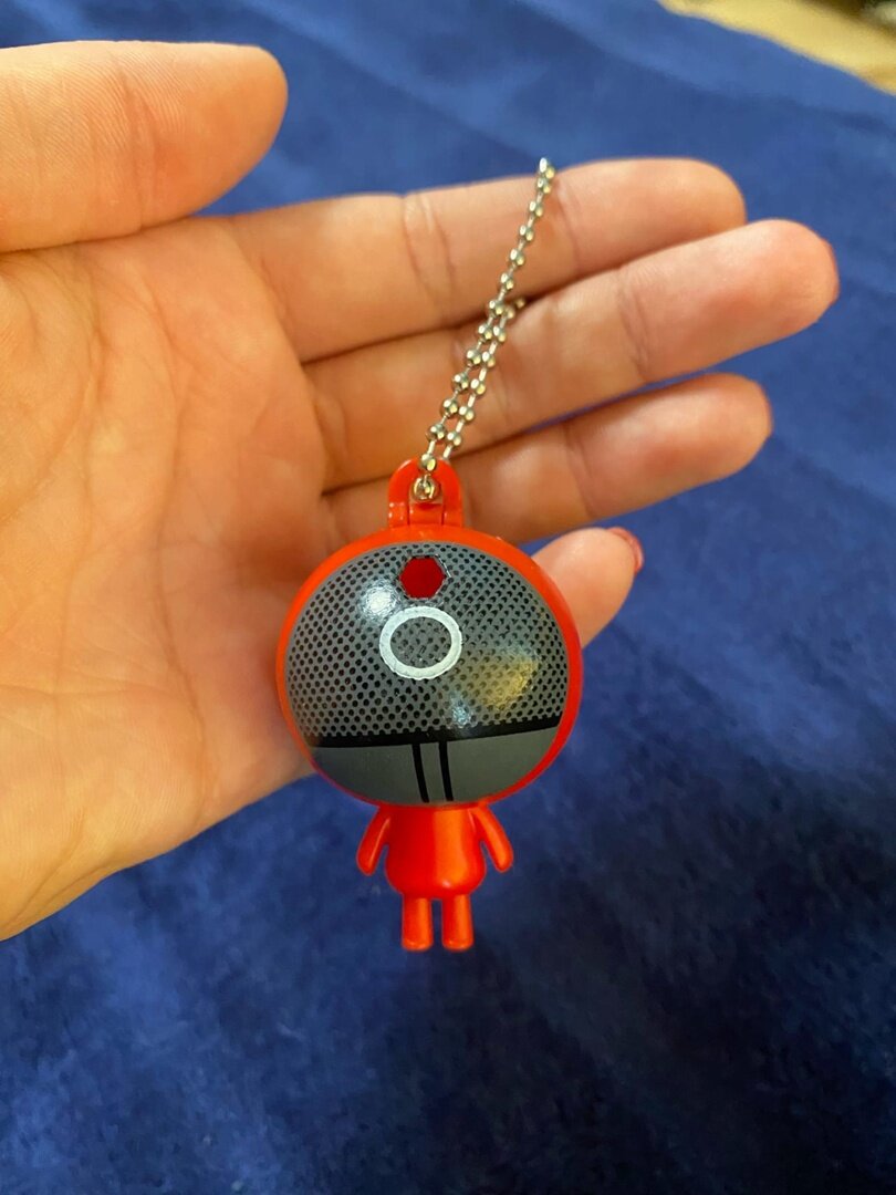 Игрушка из сериала "Игра в кальмара"