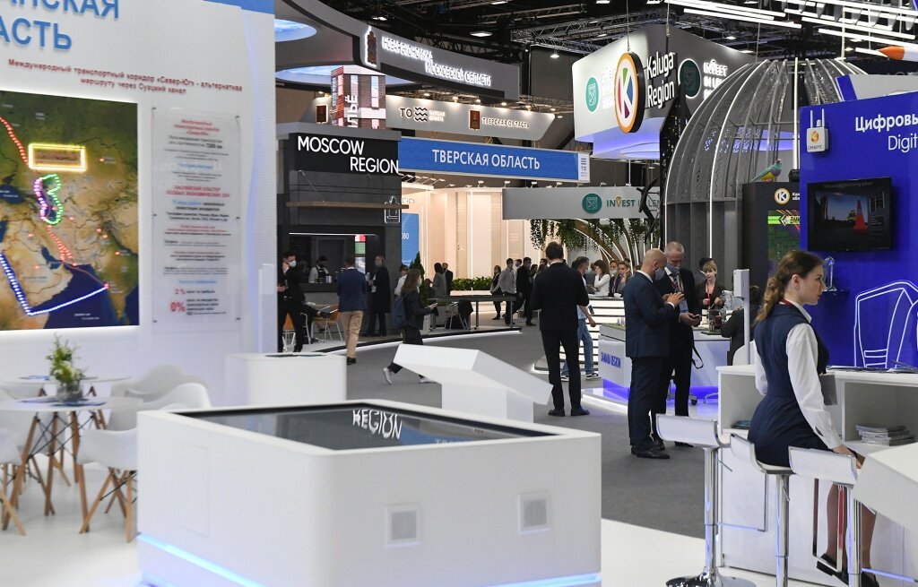 Тверская область на ПМЭФ-2022 представила на стенде Ростуризма свой потенциал