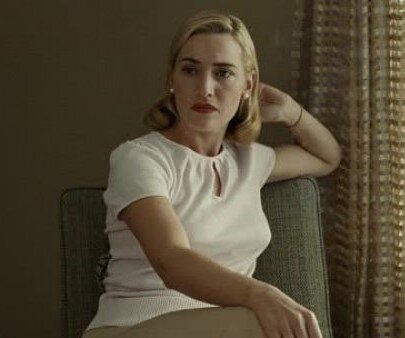 Кейт Уинслет в роли Айприл фильме "Дорога перемен" как пример заполнения пустоты мечтою. 