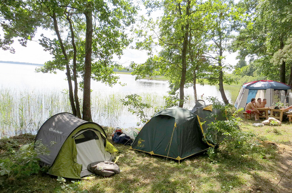 Палаточный лагерь под
