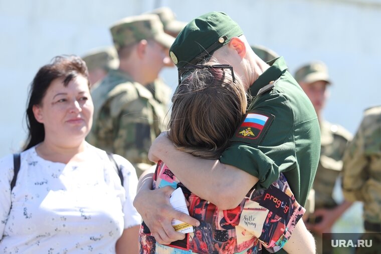    В России предложили увеличить призывной возраст для натурализованных россиян