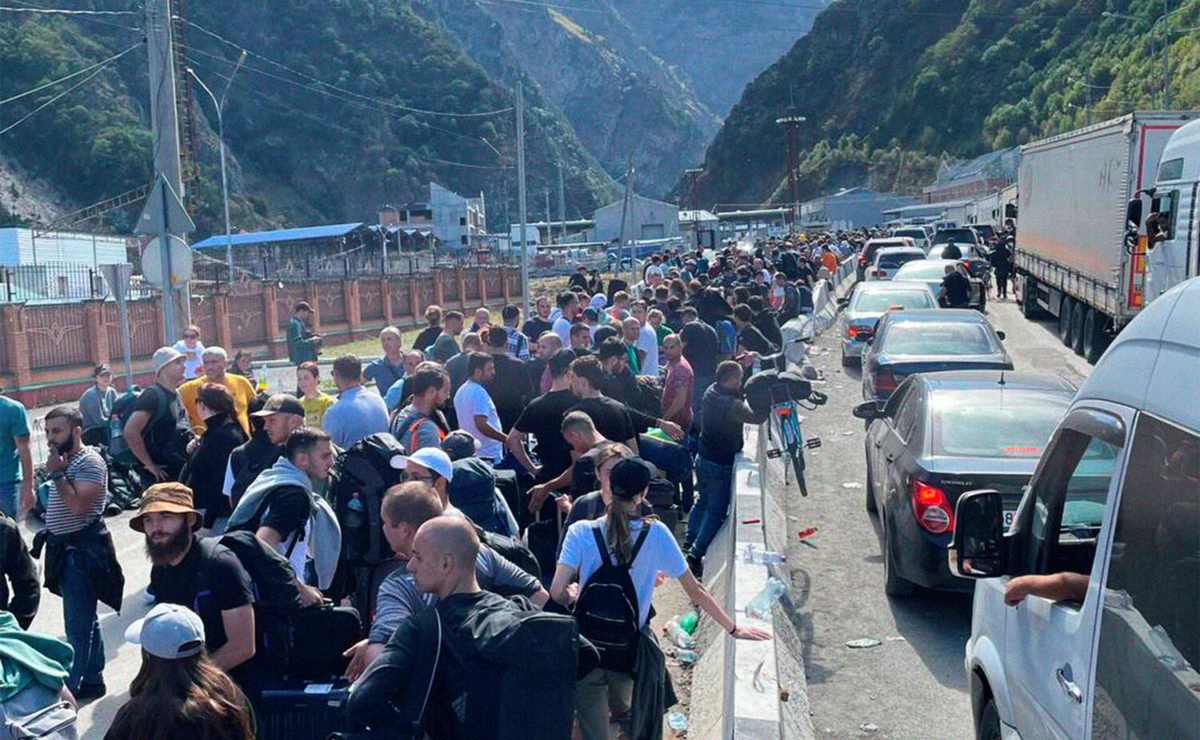 Бегущие от мобилизации на грузинской границе.