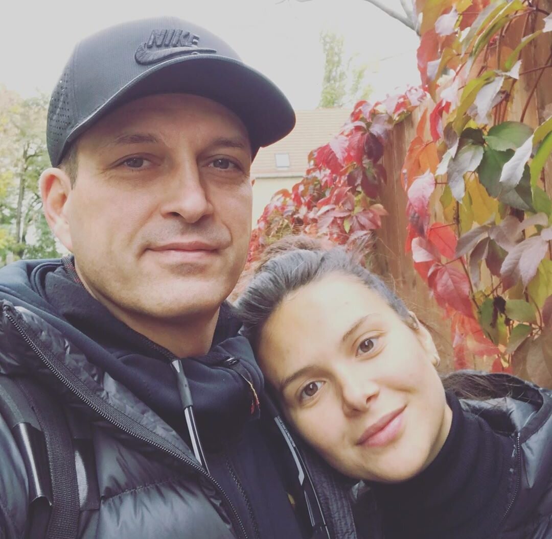 Евгений Воловенко с женой.Фото Яндекс.Картинки.