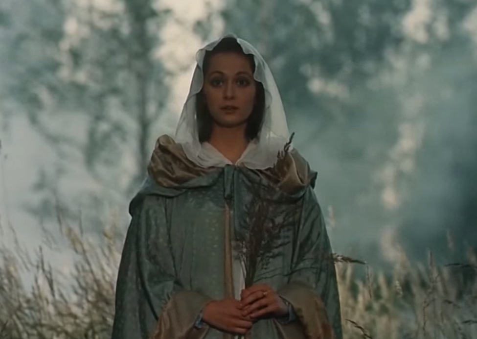 Кадр из кинофильма "Чокнутые", 1991 г., режиссер Алла Сурикова, сценаристы Владимир Кунин, Ким Рыжов, композитор Геннадий Гладков (скриншот)