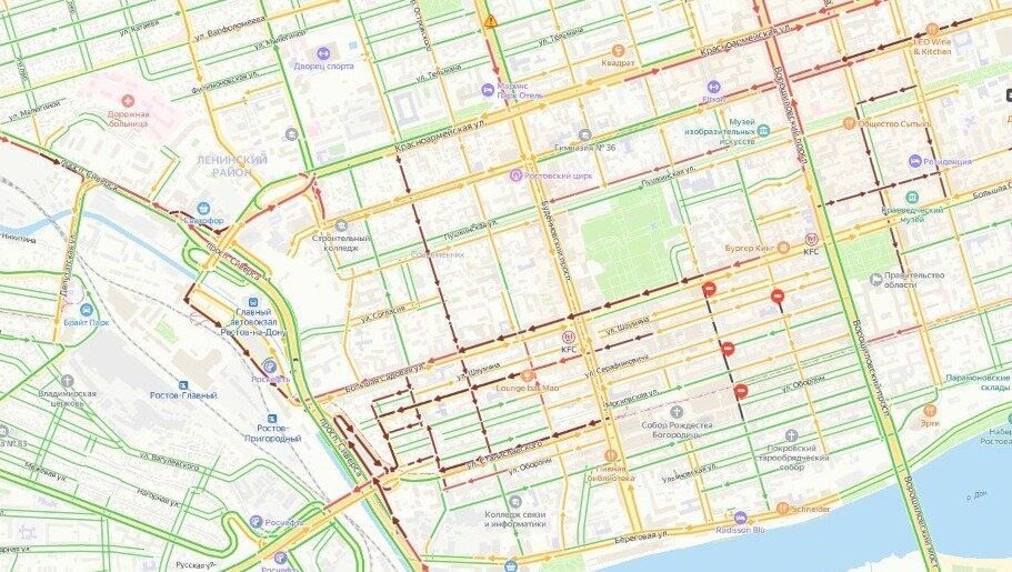     В Ростове из-за ограничений проезда в центре города образовались восьмибалльные пробки, данные об этом появились на сервисе «Яндекс. Карты».