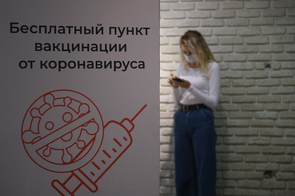     Вакцинация в Челябинской области продолжается Алексей БУЛАТОВ