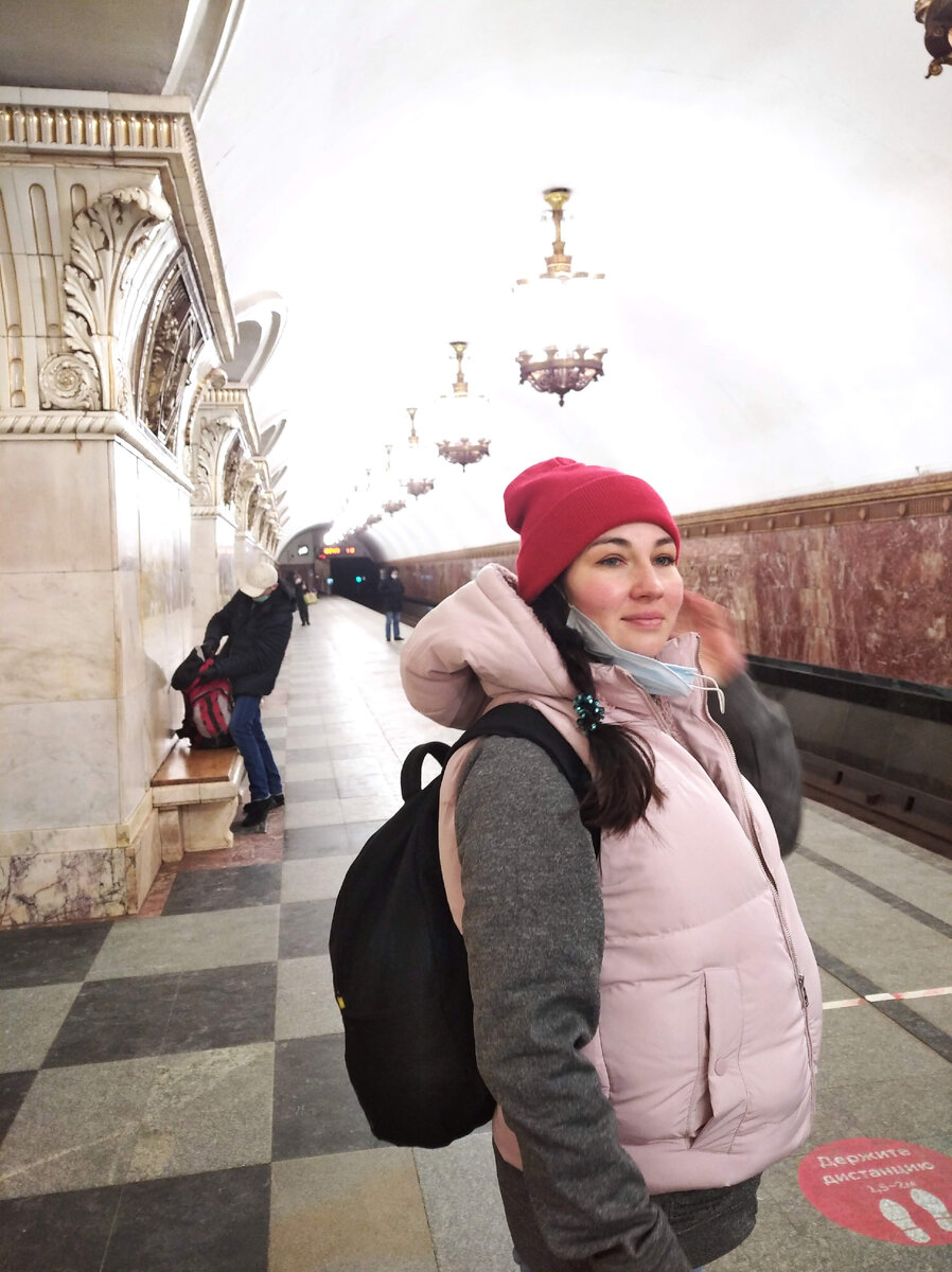 Московское шумное и помпезное метро🥰