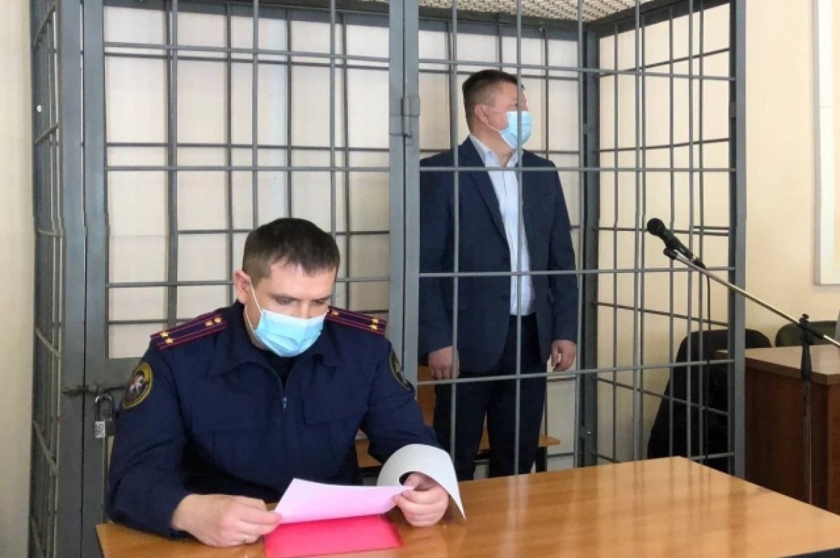    На Алтае бывший министр здравоохранения получил 10 лет колонии за взятки