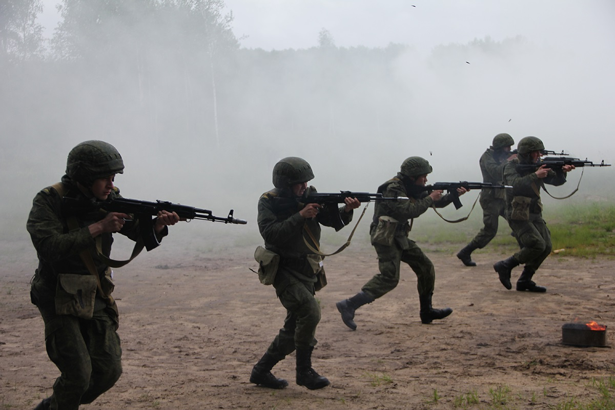 Занятия по боевой подготовке. Военная тактическая подготовка. Боевая тактическая подготовка. Тактические занятия в армии. Движение вс рф