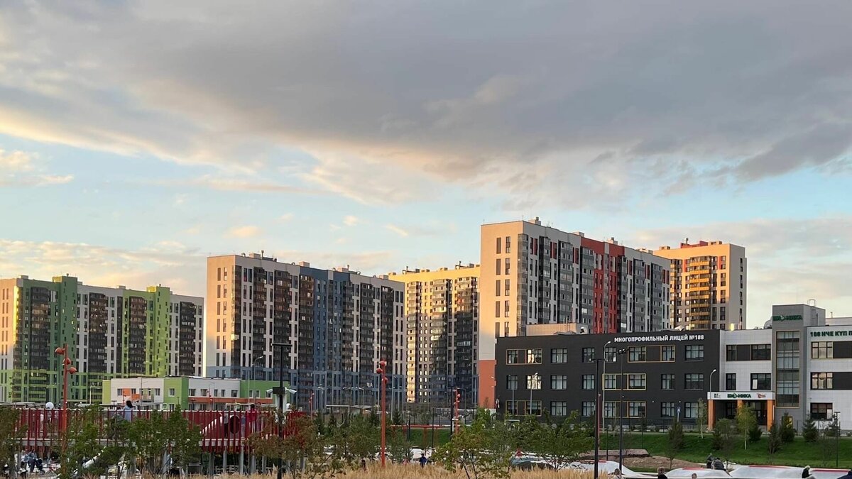     Жителей казанского микрорайона «Салават Купере» обеспокоило сообщение о подозрительном мужчине, который якобы приставал к детям возле школы. Однако выяснилось, что один из несовершеннолетних придумал эту историю, чтобы его не ругали за долгую прогулку.