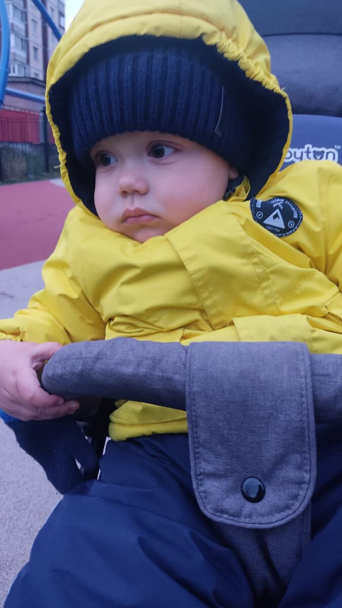 Сын виновницы негодования незнакомой женщины 