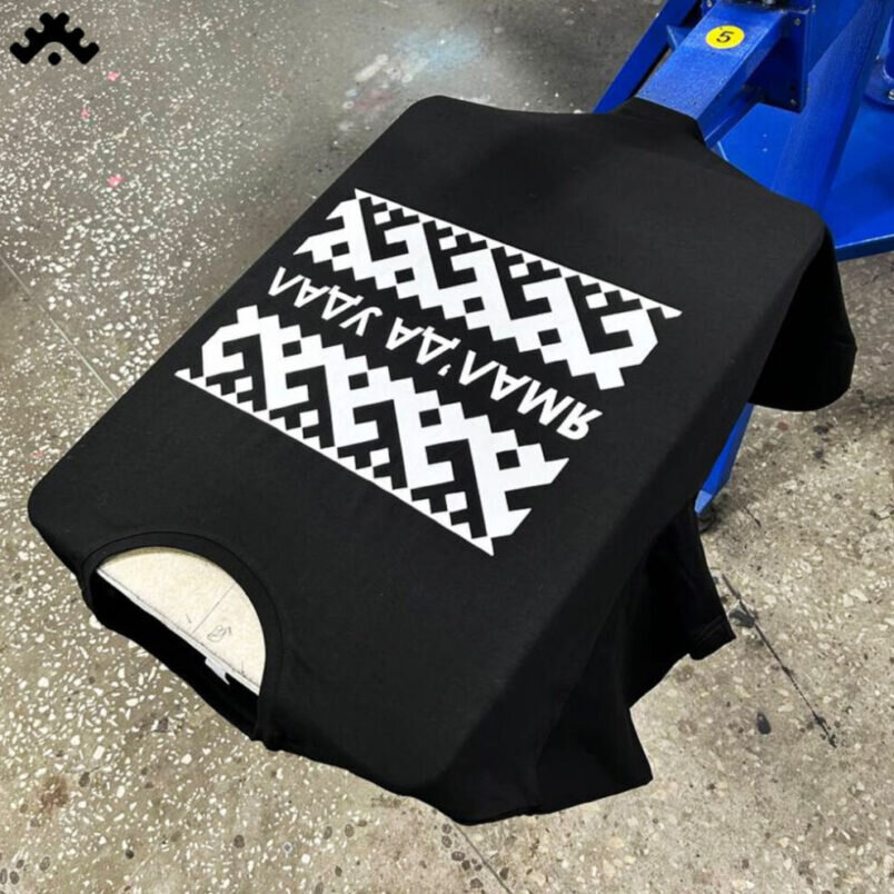    «Ямал да удал». Студент из Ноябрьска запускает производство одежды