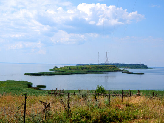     Вид на остров Белова с острова имени Залита / Светлана Пикалёва