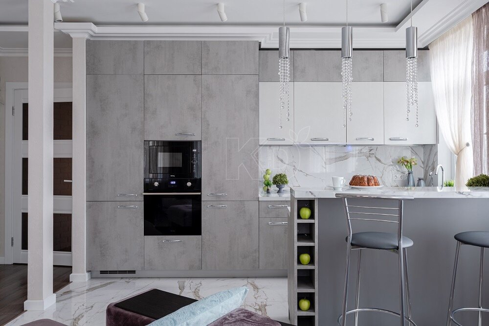 Кухня серо белого цвета в интерьере (41 фото)