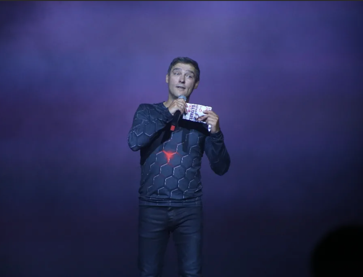 юрий шатунов концерт 2022. дети шатунова на концерте. концерт юры шатунова 2020. юрий шатунов 2022. шатунов юра концерт ласковый май.